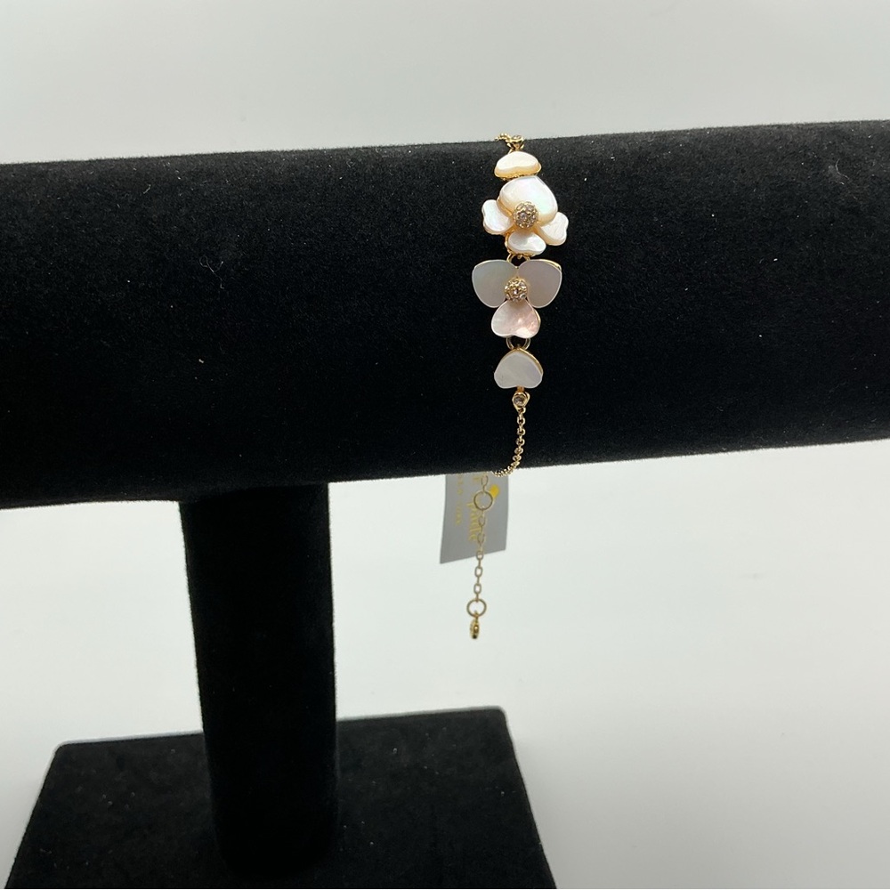 Kate Spade New York Flower Bracelet Mother of Pearl Gold Tone NWT